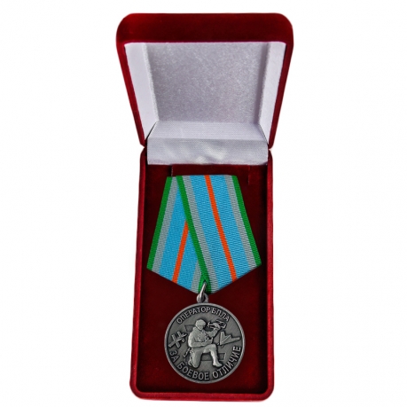 Медаль Оператору БПЛА "За боевое отличие" в бархатном футляре
