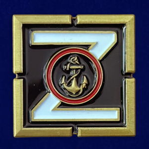 Фрачный значок морской пехоты с буквой Z 