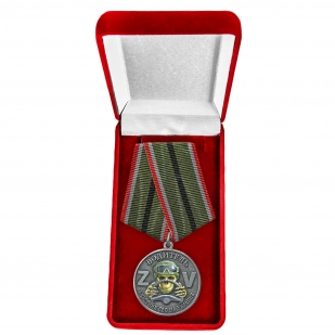 Медаль "За службу" водитель – участник СВО в бархатистом футляре