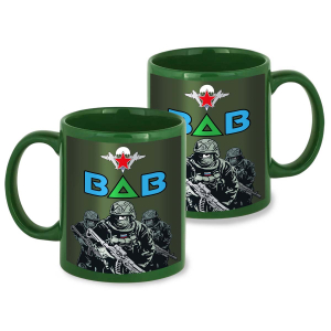 Зеленая керамическая кружка "ВДВ" с виниловой наклейкой 