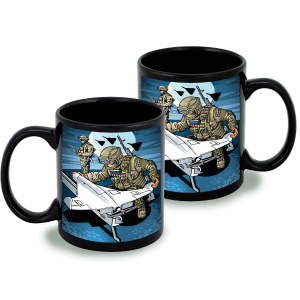 Черная керамическая кружка "Дронармия"