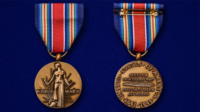 Американская латунная медаль За победу во II Мировой войне - аверс и реверс