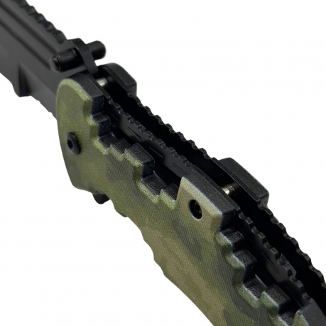 Армейский нож со стропорезом и стеклобоем (Защитный камуфляж) Армейский нож со стропорезом и стеклобоем (Защитный камуфляж)