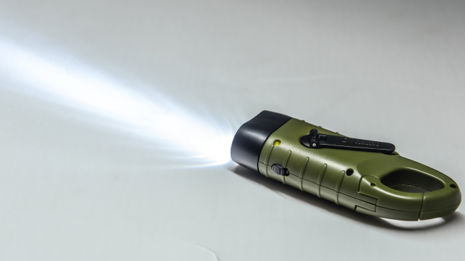 Армейский тактический фонарь Dynamo Tac Flashlight Camo