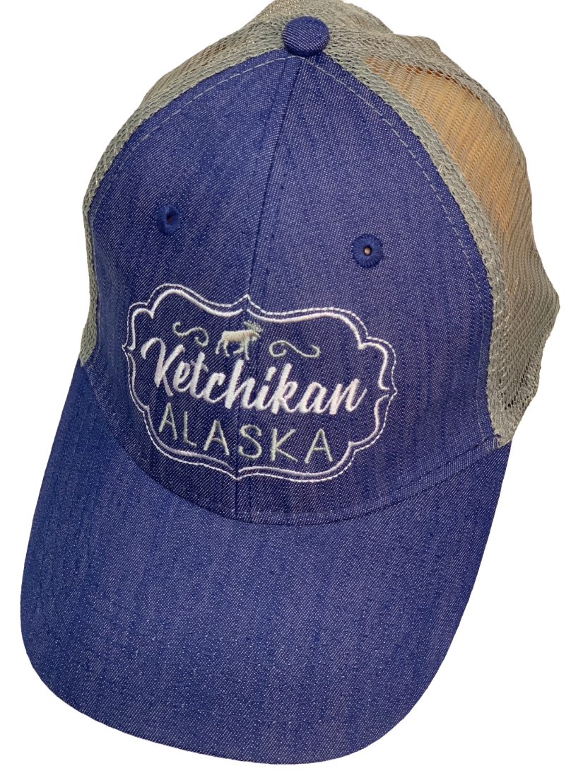 Бейсболка Alaska сине-фиолетового цвета с серой сеткой и вышитым маленьким лосем  №30142