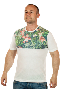 Белая мужская футболка Max Young Men с цветочным экзотическим рисунком. Смелое дизайнерское решение
