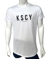 Белая мужская футболка KSCY с черными надписями на груди и спине