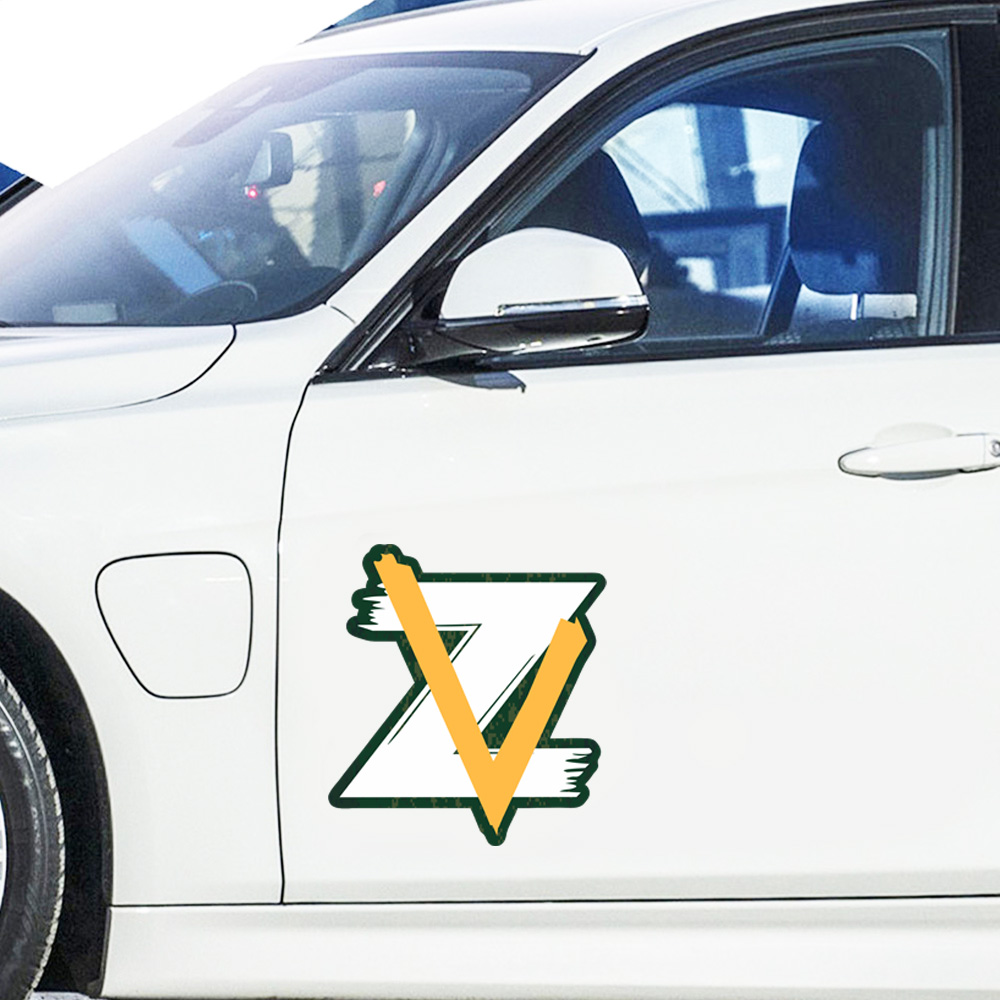 Наклейка на машину с символами ZV