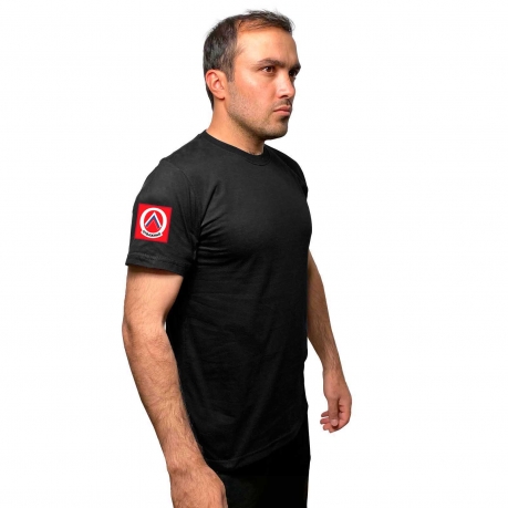 Черная футболка "Отважные" с термотрансфером на рукаве - в Военпро