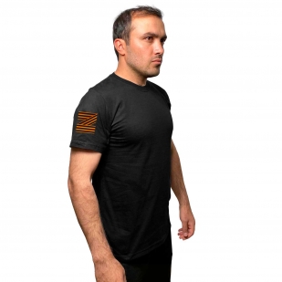 Чёрная футболка с гвардейским термотрансфером Z на рукаве