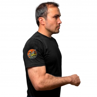 Чёрная футболка с термопринтом Zа Донбасс на рукаве