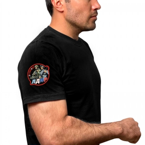 Чёрная футболка с термотрансфером ЛДНР "Zа праVду" на рукаве