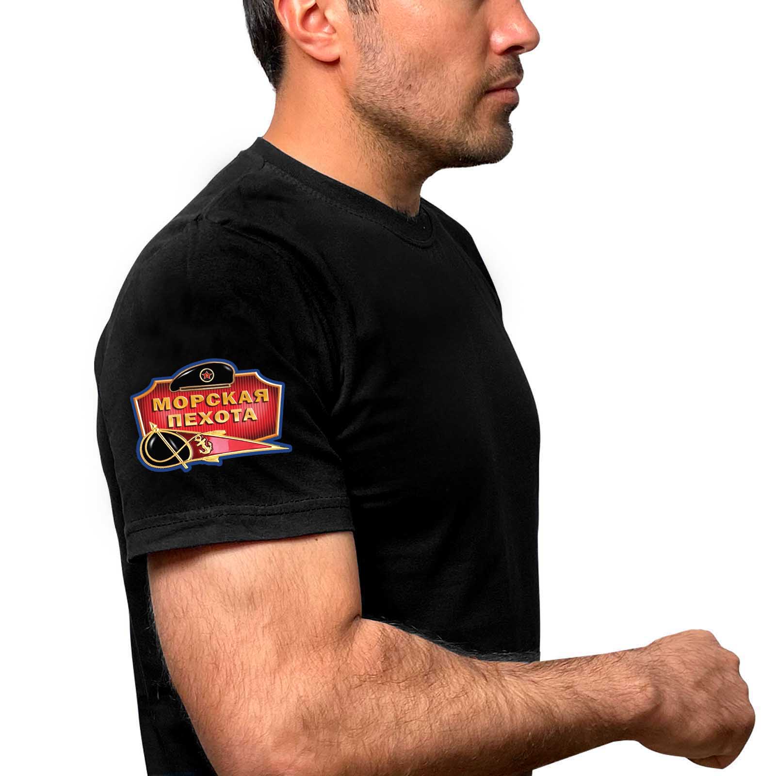 Чёрная футболка с термотрансфером "Морская пехота" на рукаве