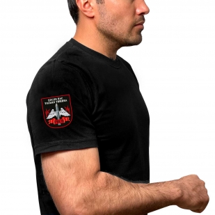 Чёрная футболка с термотрансфером РВСН на рукаве