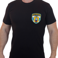 Черная хлопковая футболка с вышитым шевроном ФСО России - купить онлайн