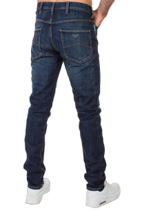 Стильные мужские джинсы-трубы от Armani Jeans.