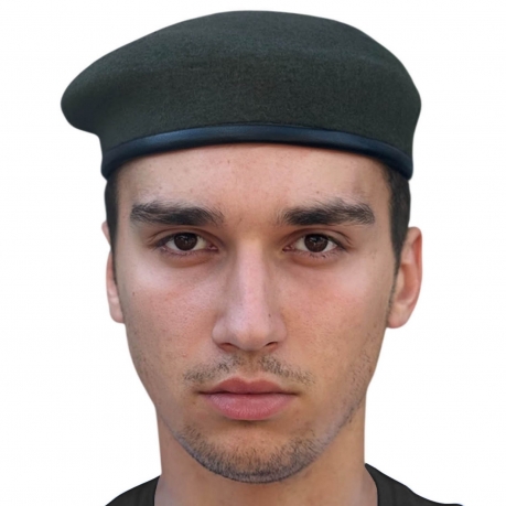 Оливковый берет (Бесшовный, 100% шерсть) Оливковый берет (Бесшовный, 100% шерсть)