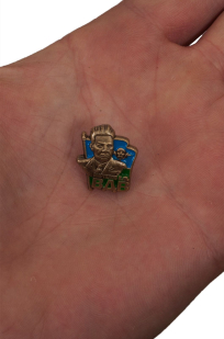 Сувенирный знак ВДВ "Генерал Маргелов" - общий вид