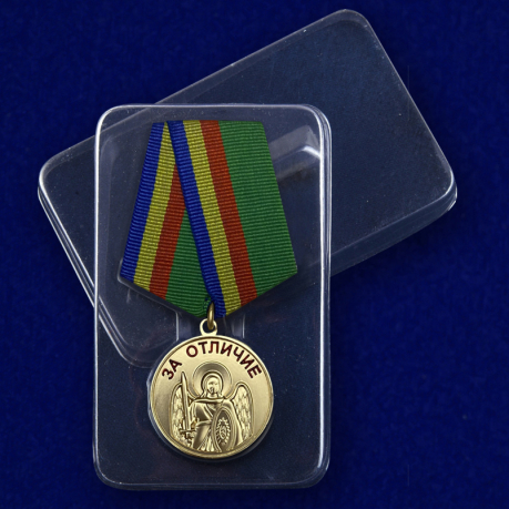 Медаль "За отличие" Архангела Михаила - вид в футляре