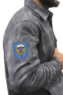 Клетчатая мужская рубашка с вышитым шевроном ВДВ 31 ОДШБр - заказать по низкой цене