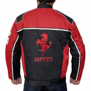 Красная мужская куртка Ferrari