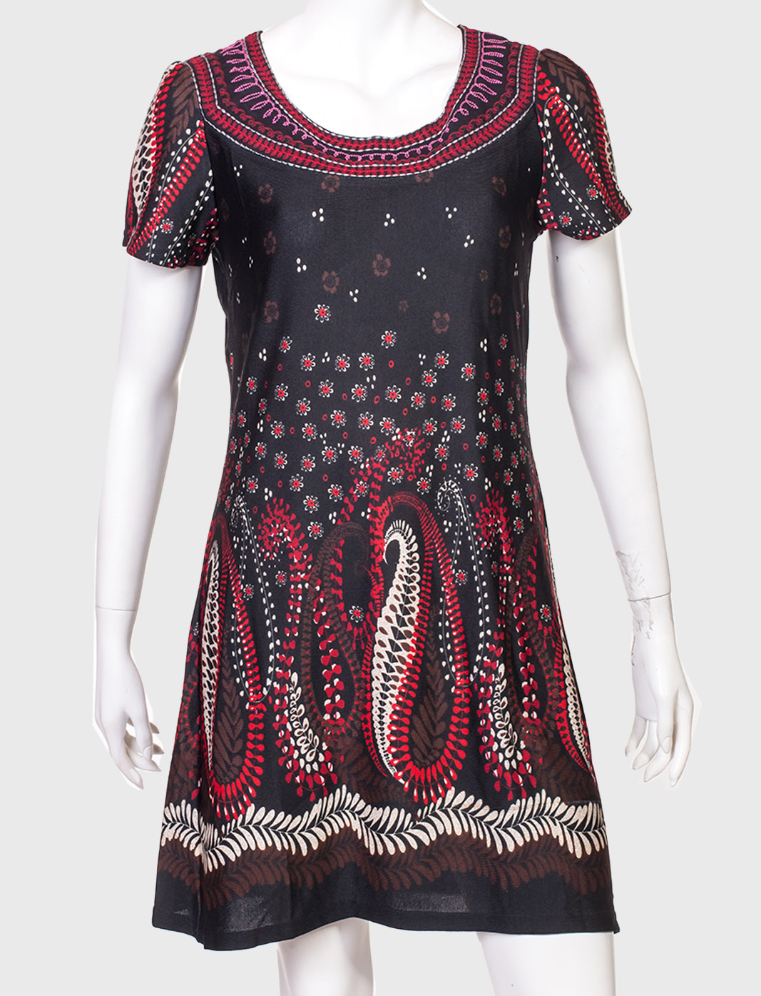 Крутое полуприлегающее платье от бренда Papillon по выгодной цене онлайн