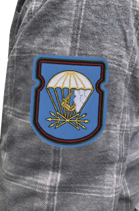 Лаконичная рубашка с вышитым шевроном 674 батальон связи 98 ВДД ВДВ - купить оптом