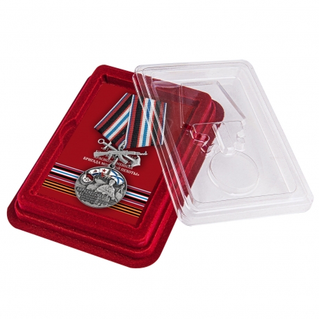 Латунная медаль 61-я Киркенесская бригада морской пехоты - в футляре