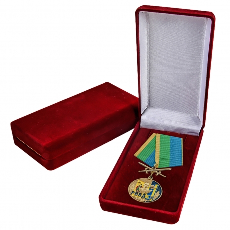 Латунная медаль РВВДКУ - в футляре