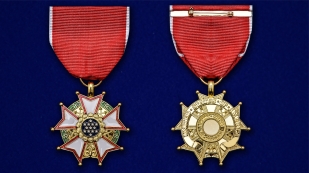 Латунный орден Легион Почета США 4-й степени