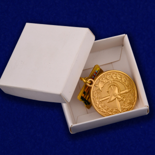 Медаль "100 лет медицинской службы ВКС" в коробочке