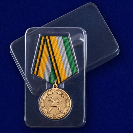Медаль 100 лет Военной торговле - в пластиковом футляре