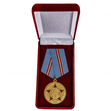 Медаль «50 лет Вооружённых Сил СССР» в футляре