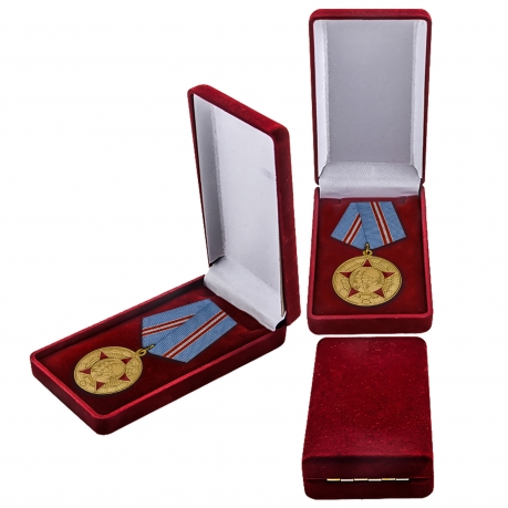 Медаль «50 лет Вооружённых Сил СССР» фалеристам