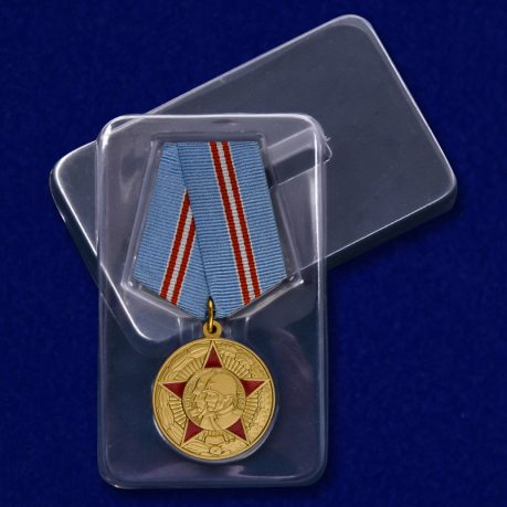Юбилейная медаль 50 лет Вооружённых Сил СССР - в пластиковом футляре