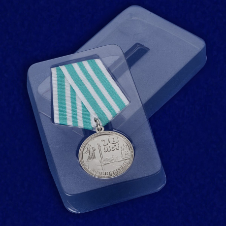 Медаль 70 лет Калининграду - в пластиковом футляре