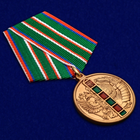 Медаль 95 лет Погранвойскам в бархатном футляре - Общий вид