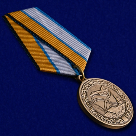 Медаль МО РФ "За службу в морской авиации" в футляре с пластиковой крышкой - общий вид