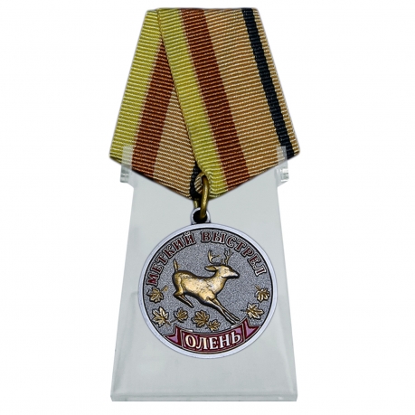 Медаль Олень на подставке