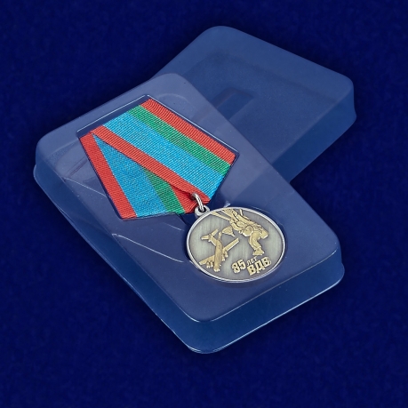 Медаль «Парашютист ВДВ» в футляре