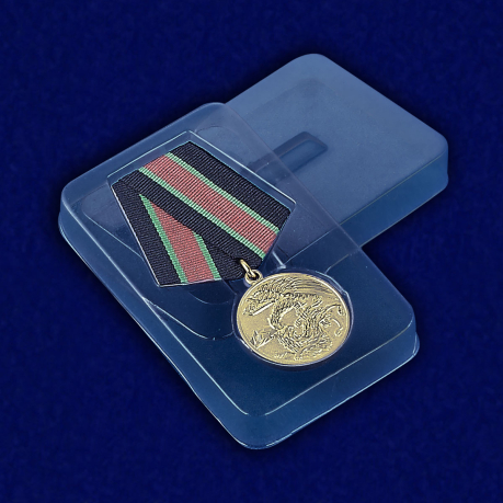 Медаль "Участнику контртеррористической операции" - вид в футляре