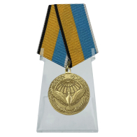 Медаль Участнику миротворческой операции на подставке