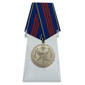 Медаль "Управленческая деятельность" 3 степени МВД на подставке