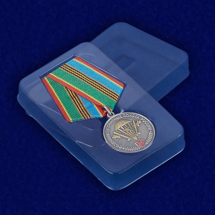 Медаль "ВДВ России 85 лет" - вид в футляре