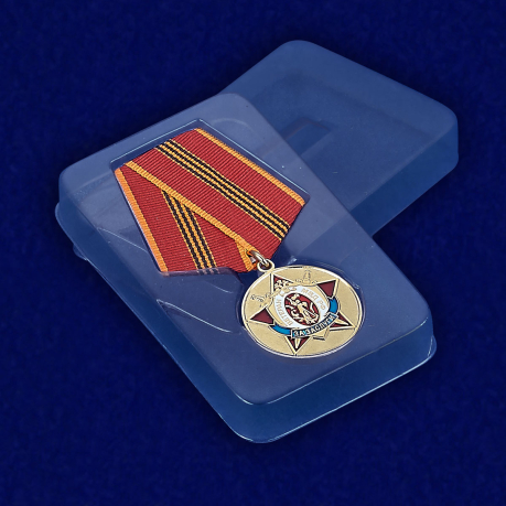 Медаль Ветеран МВД РФ «За заслуги» - вид в футляре