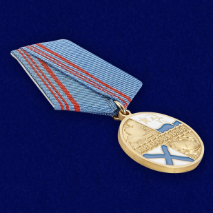 Медаль Ветерану ВМФ России в бархатистом футляре с пластиковой крышкой - общий вид