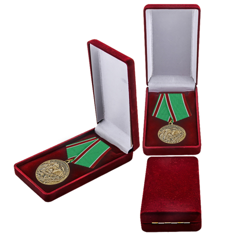 Медаль "За Чеченскую кампанию" в футляре