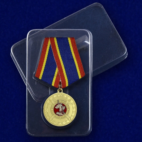 Медаль За добросовестную службу в полиции - в пластиковом футляре