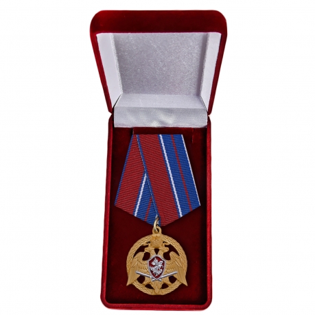 Медаль "За проявленную доблесть" в футляре