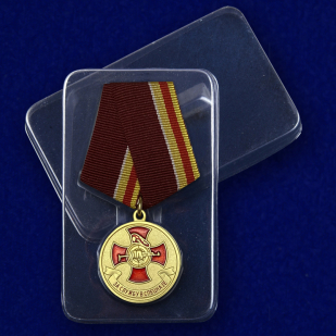 Медаль За службу в спецназе - вид в футляре